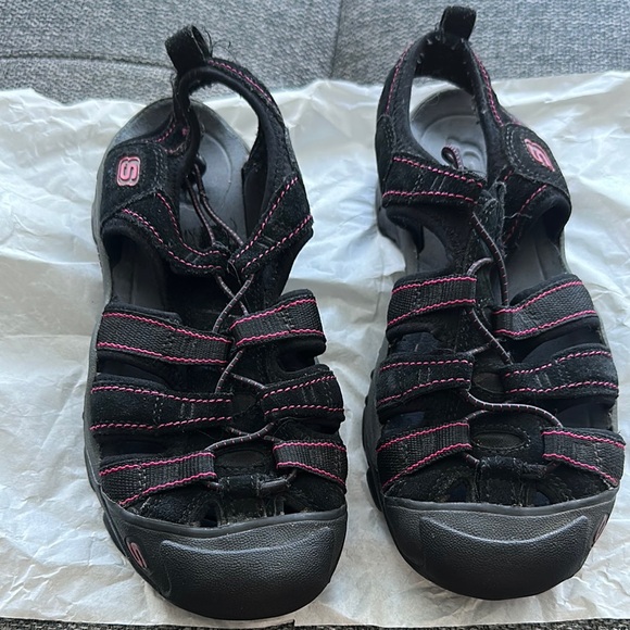 Skechers Women's Black Sandals with Pink Stitching - Picture 1 of 3